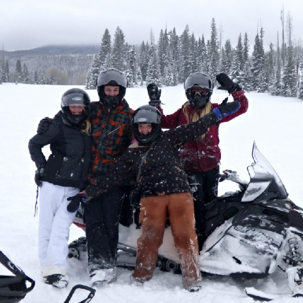 Safety Aspects to be kept in Mind when Snowmobiling with Family