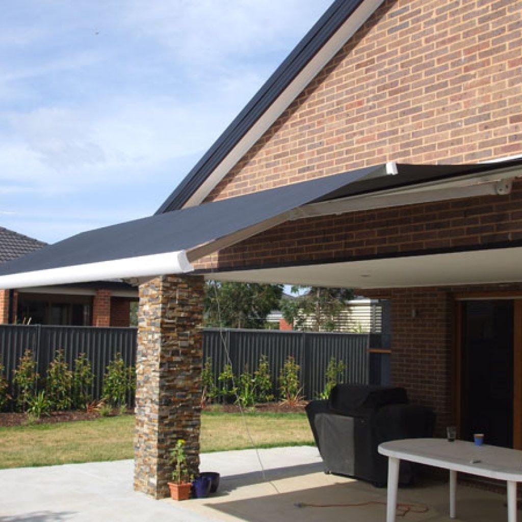 Ordering Retractable Arm Awnings- A Guide for Beginners
