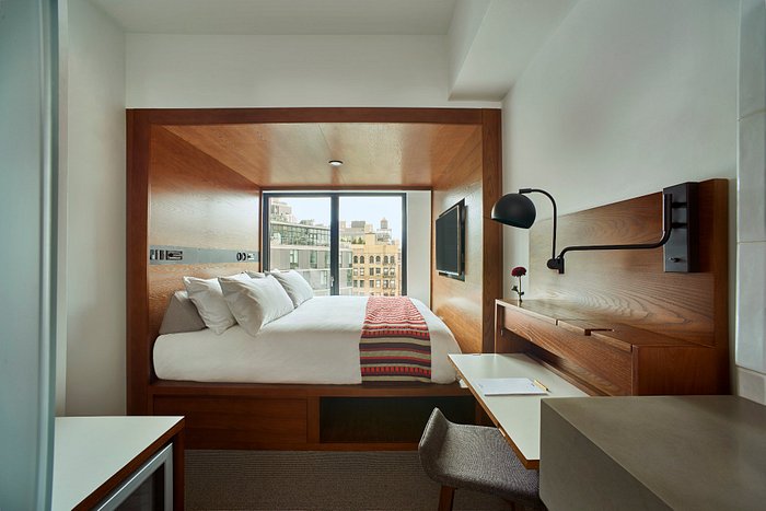 Summer Packing Tips for NYC from Arlo Hotel